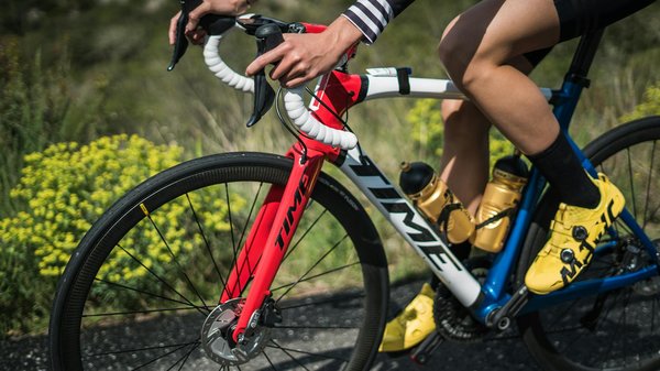 Hoe kan ik mijn tactisch inzicht tijdens wedstrijden verbeteren?